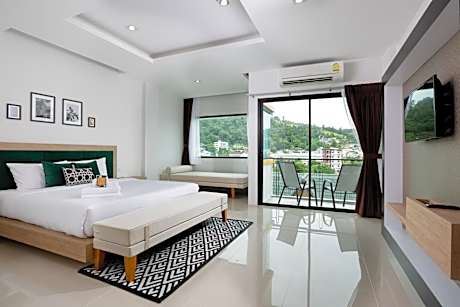 King Room with Pool View