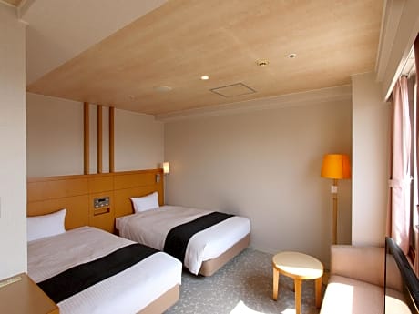 Standard Twin Room - Non-Smoking