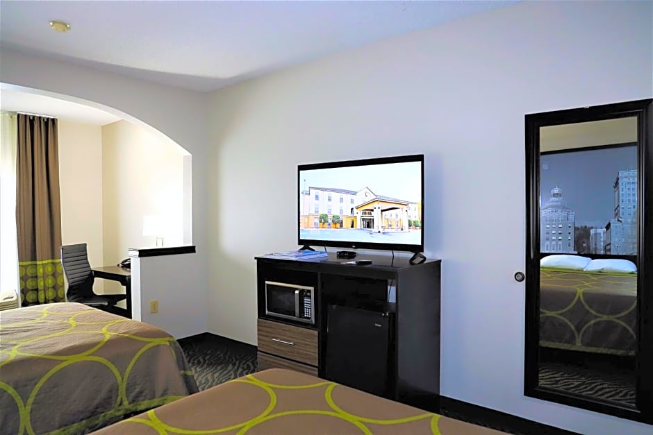 Super 8 by Wyndham High Point/Greensboro