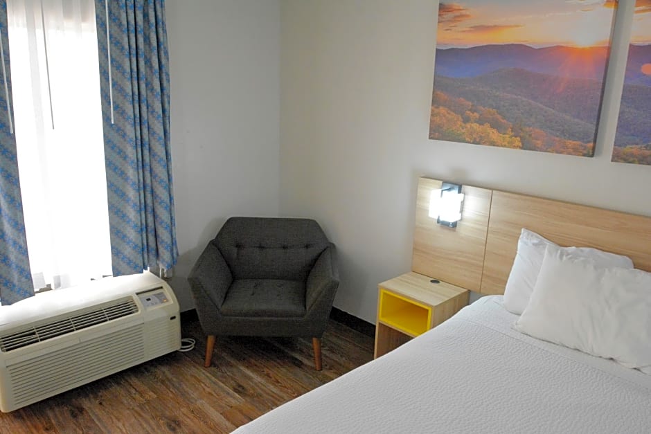 Days Inn by Wyndham Oak Grove/Ft. Campbell