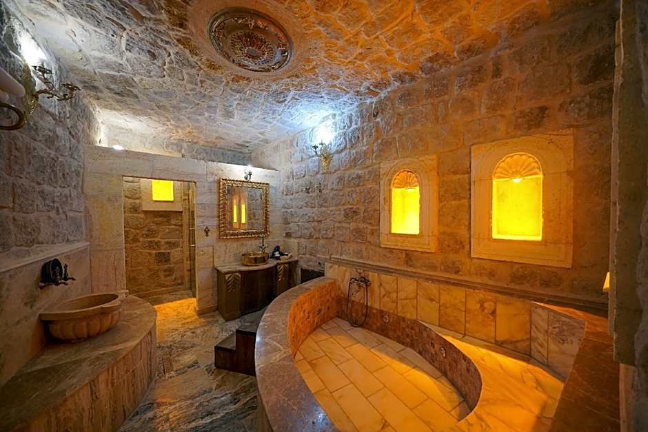 Serenus Cave Suites