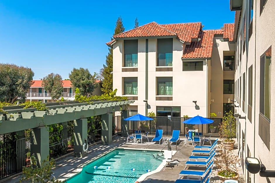 Holiday Inn Express Hotel & Suites Santa Clara - Silicon Valley