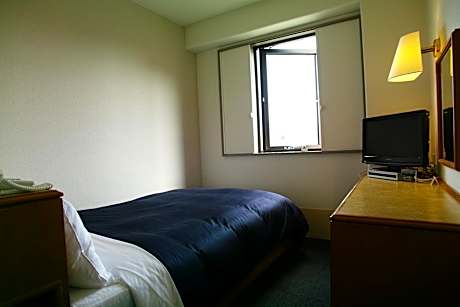 Single Room - Non-Smoking