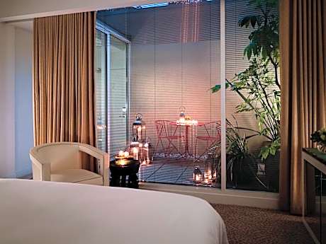 Deluxe Room with Garden View