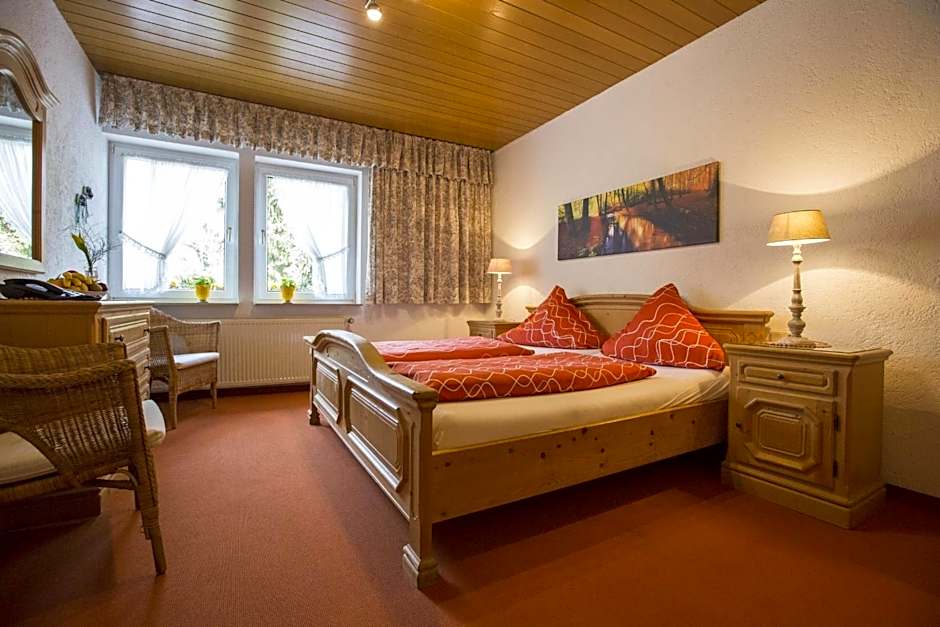 Hotel-Pension-Waldblick Garni