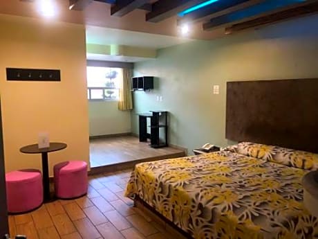 Deluxe Suite