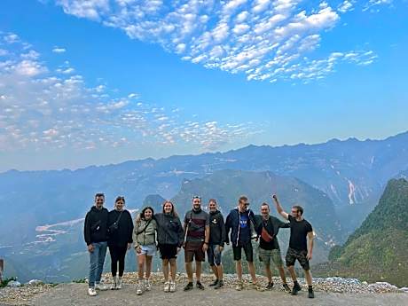 HG Hostel and Motorbikes