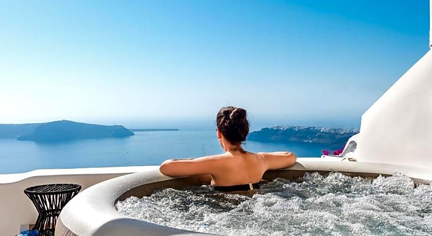 White Santorini Suites & Spa