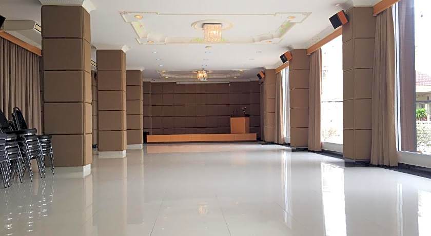 Leelawadee Grand Hotel