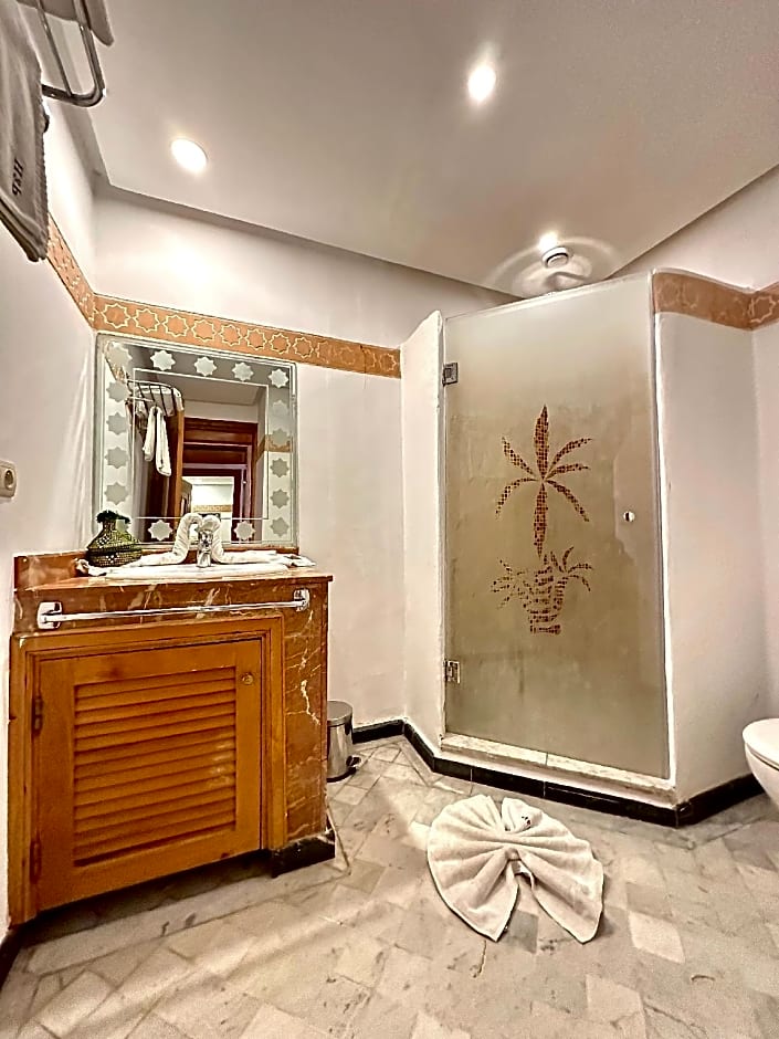 Hote les trois palmiers