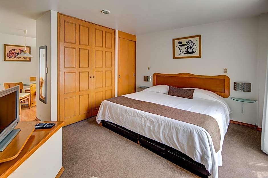 Grupo Kings Suites - Bosques de Duraznos 78