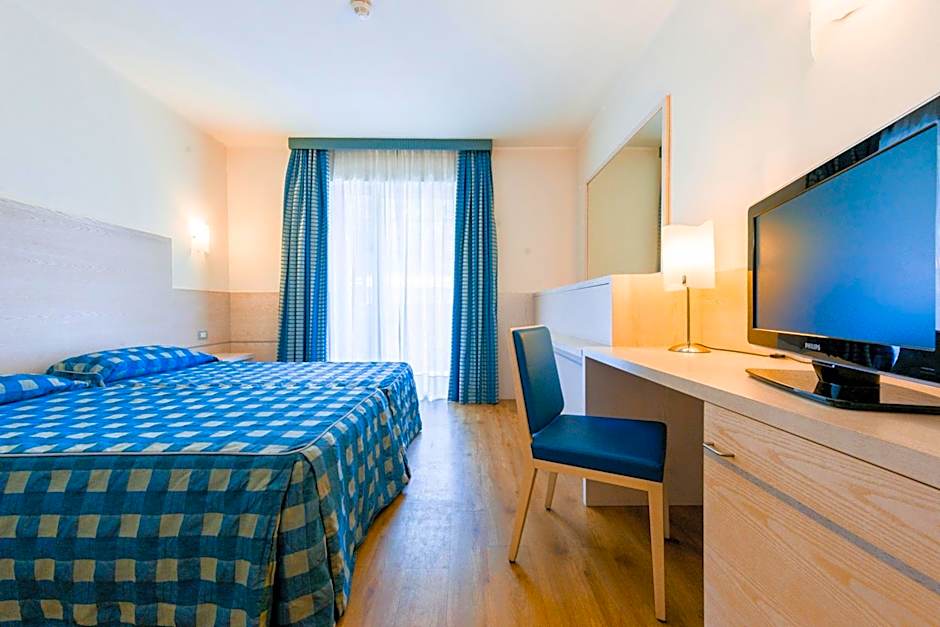 Caravel Bike Hotel