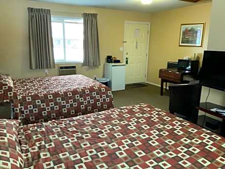 Queen Room with Two Queen Beds