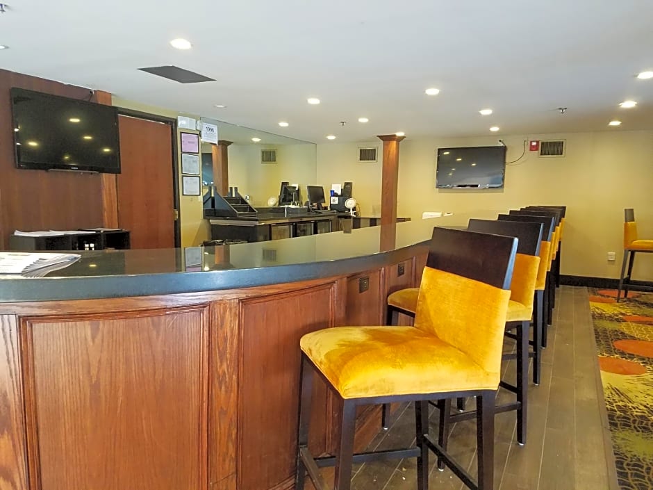 Radisson Hotel Detroit Farmington Hills – Farmington Hills, MI