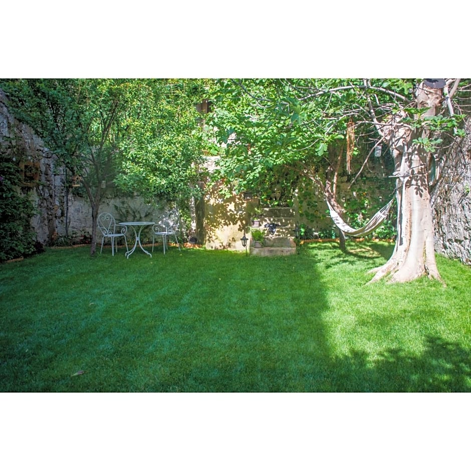 Casa Vayu - Rooms & Garden