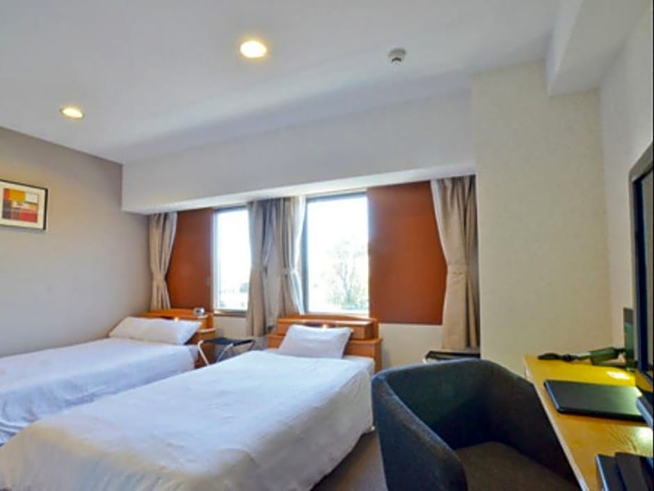 New Station Hotel Premiere