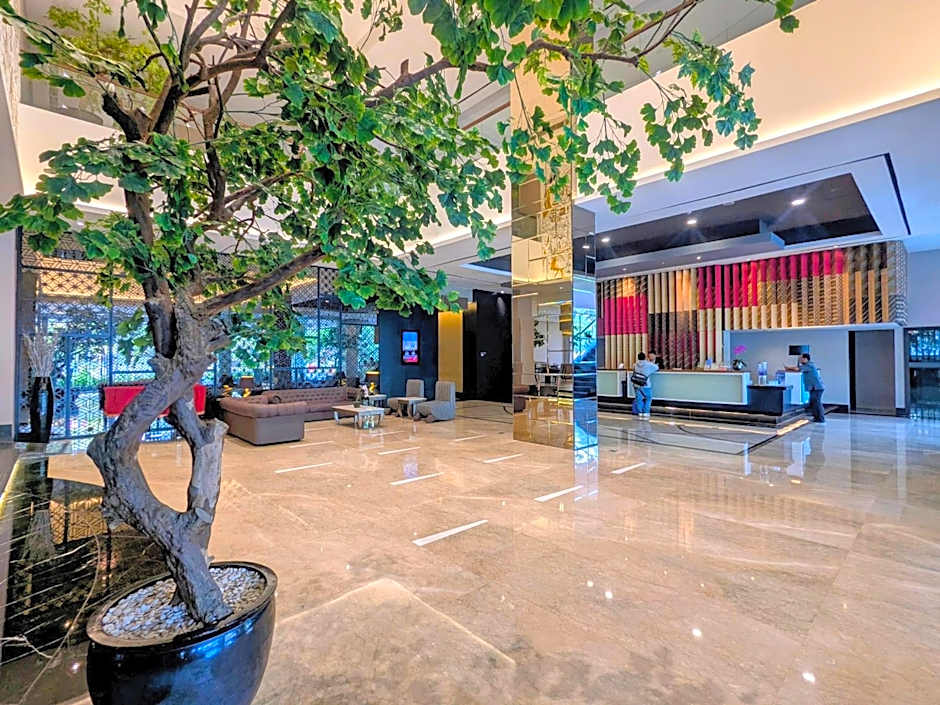 Grand Zuri Jababeka Hotel