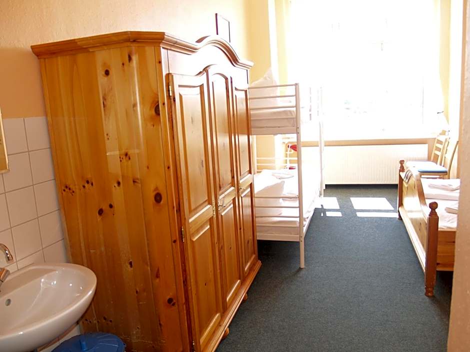 Happy go Lucky Hotel  Hostel