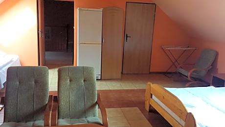 Comfort Triple Room with Shower