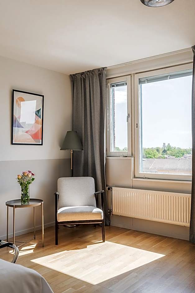 2Home Hotel Apartments