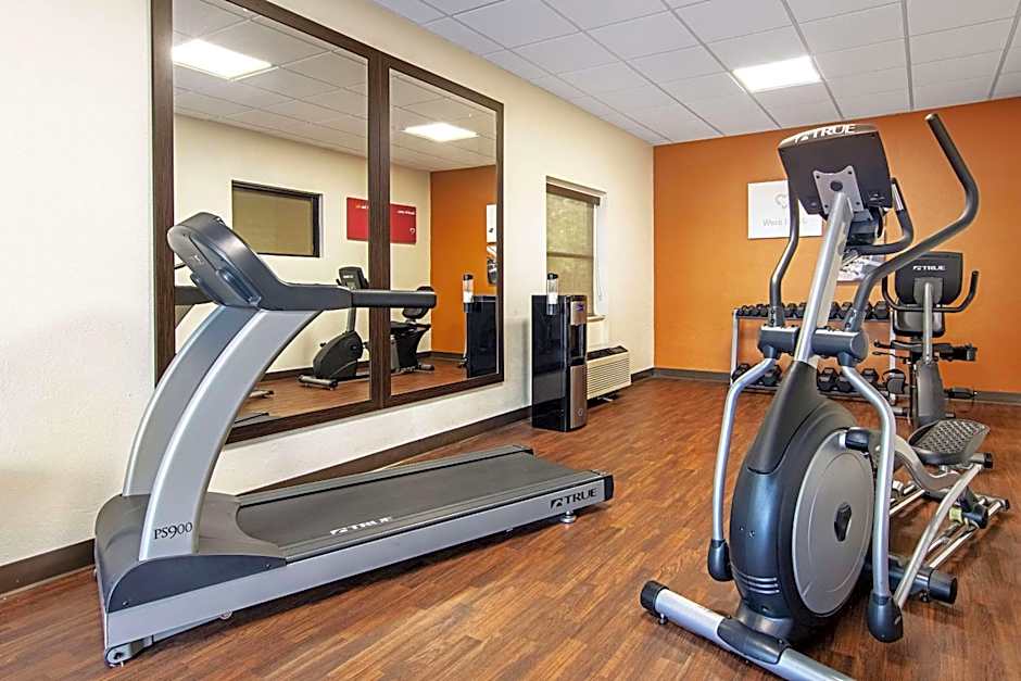 Comfort Suites Knoxville Airport