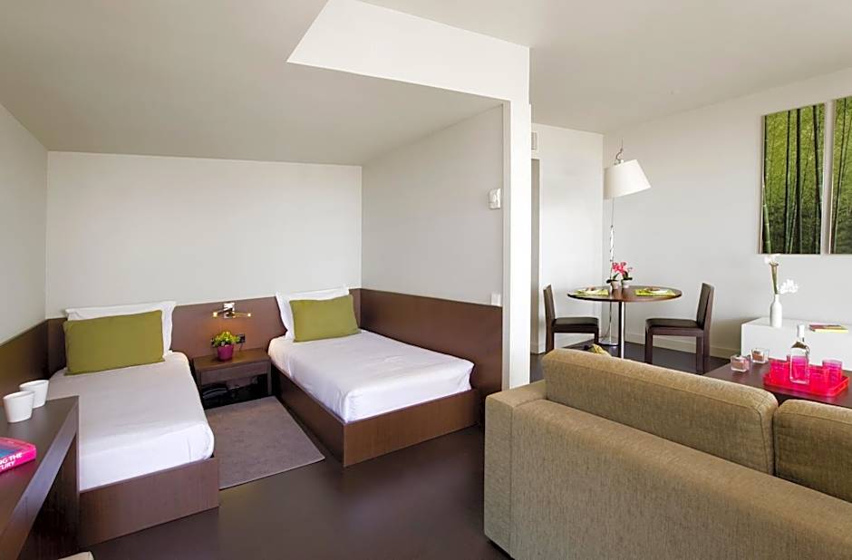 Aqualuz Troia Rio by The Editory