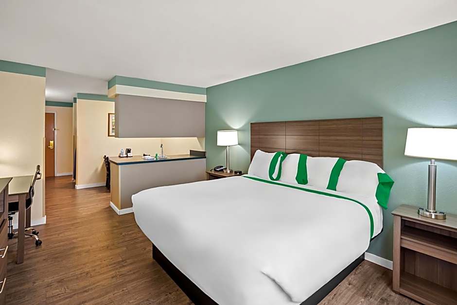 GuestHouse Inn & Suites Kelso