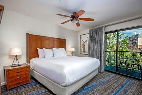 One-Bedroom Deluxe Apartment
