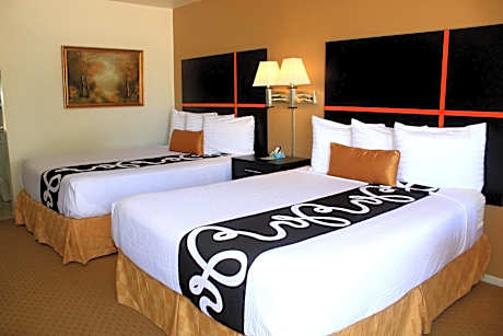 Chaparral Motor Inn