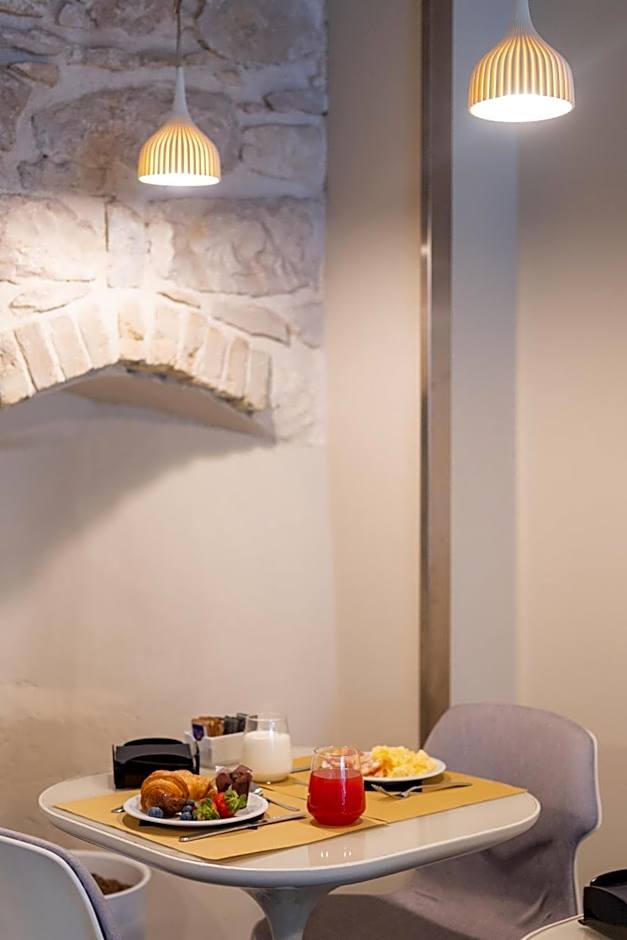 El Homs Palace Hotel