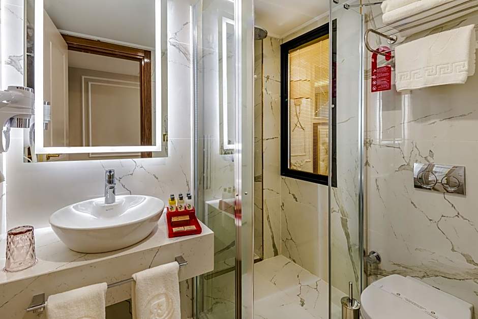 Beethoven Senfoni Hotel