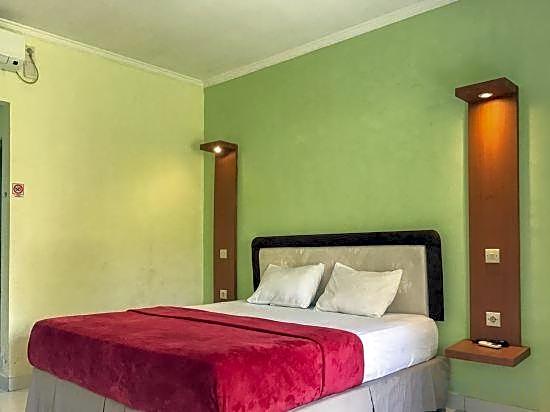 Pondok Mesari RedPartner Near Legian Beach