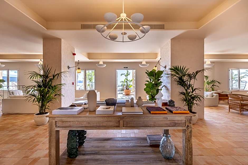 Hoposa Pollentia - Adults Only