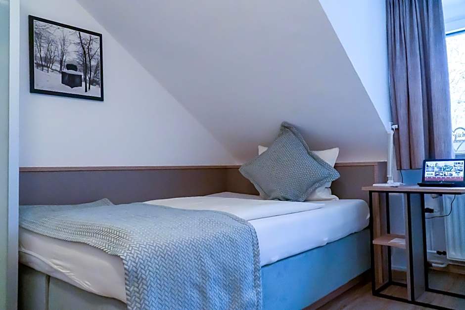 Stadt-gut-Hotel Rheinischer Hof