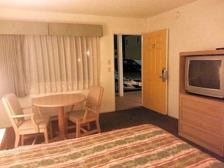 Queen Room