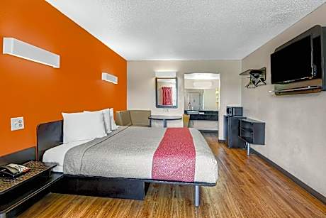 1 King Bed | Non-Smoking, Micfridge