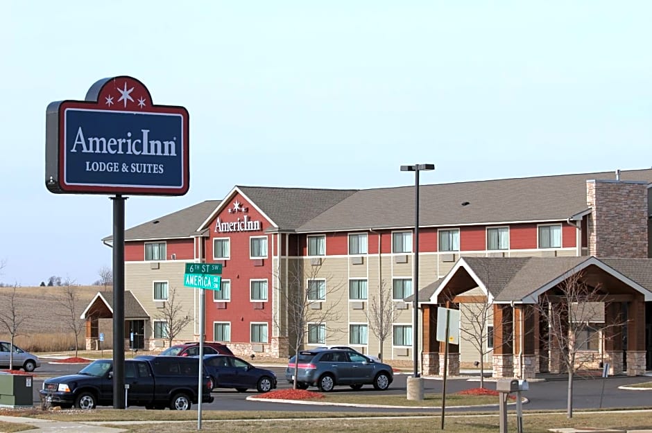 AmericInn by Wyndham Cedar Rapids/CID Airport