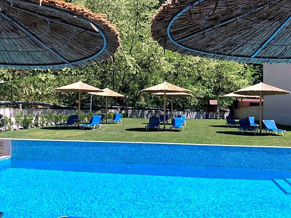 Relax Houses