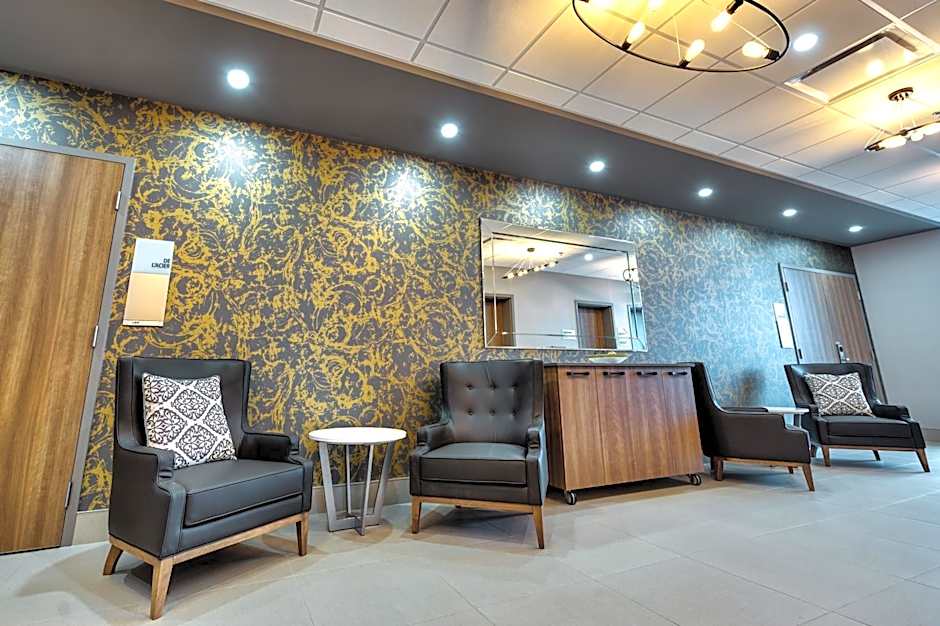 Holiday Inn Express & Suites Trois Rivieres Ouest By IHG