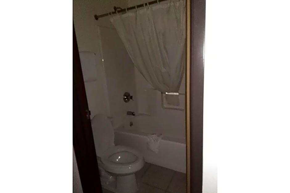 Amerihost Inn & Suites - Mexico