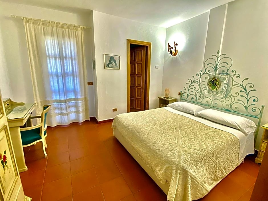 Hotel Grazia Deledda