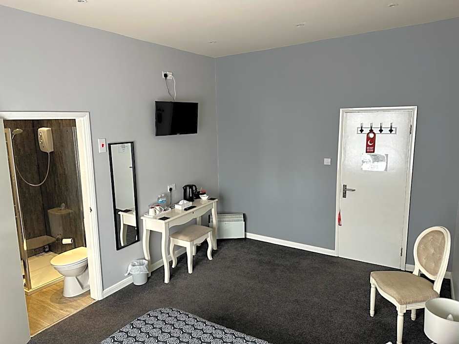 The Grosvenor Free house