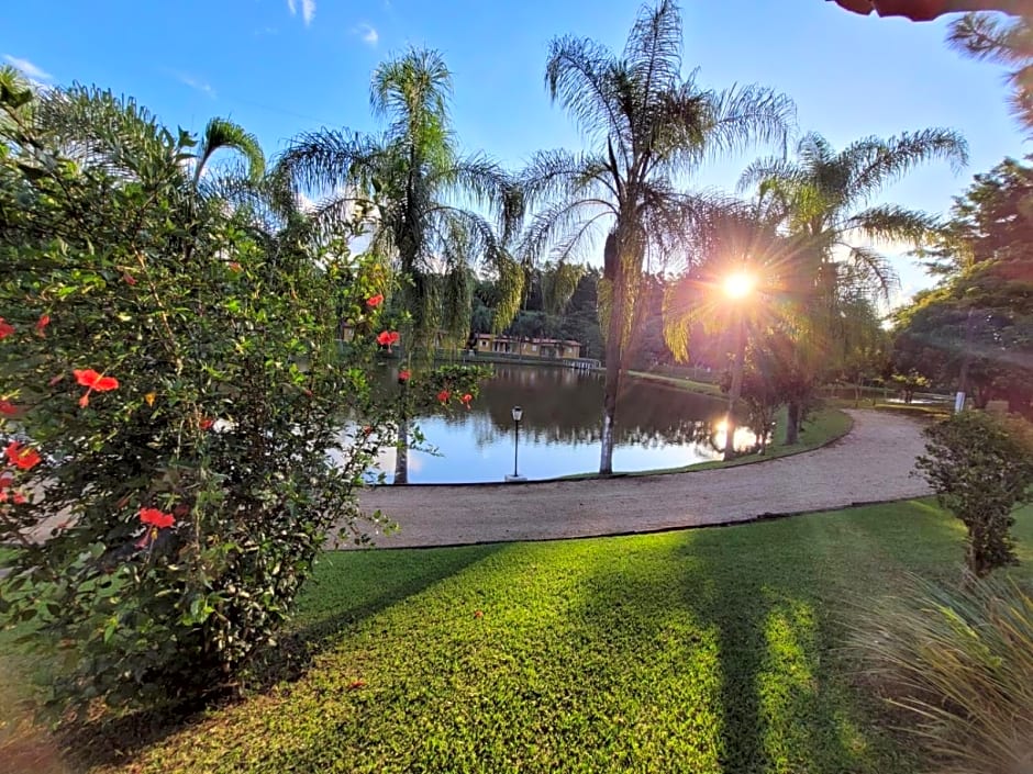 Chalés Sitio Dois Lagos - Amparo SP