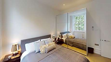 Deluxe One-Bedroom Apartment with Garden View