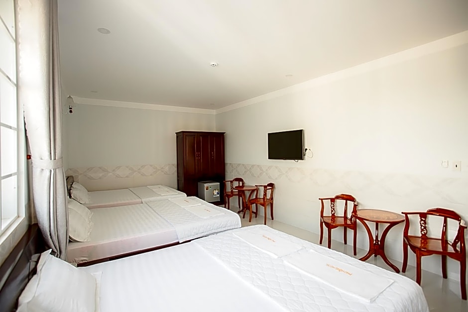 Phu Hong Hotel