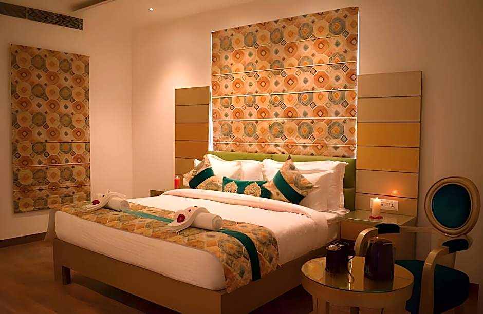 One Earth GG Regency (80 Steps to Golden Temple)