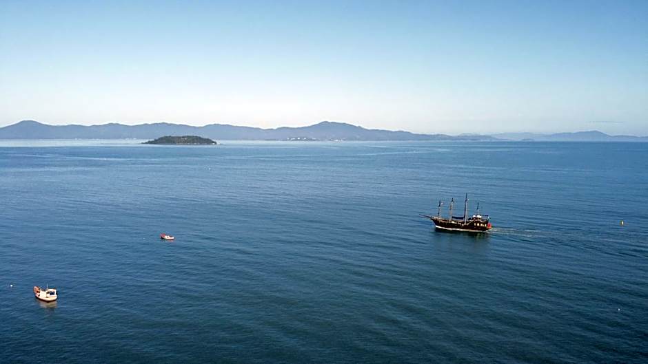 Regina Del Mare Residence Apartamentos completos para até 05 pessoas a 50 metros da praia