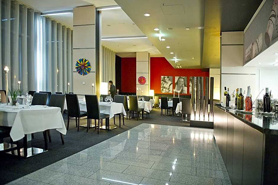 Pannonia Tower Hotel