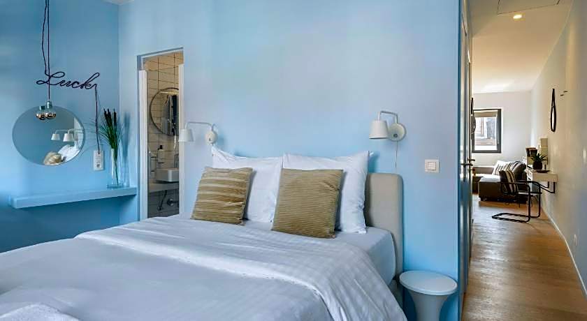R73 Apartments by Domani Hotels