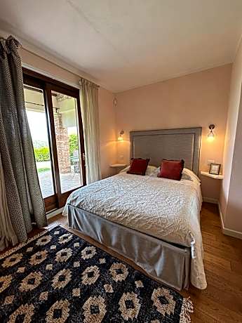 Suite with Garden View